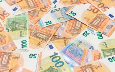 Uporaba mobilnih aplikacij za upravljanje osebnih financ