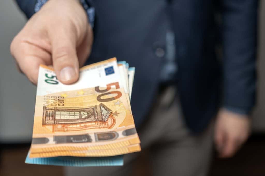 Vpliv gospodarskih razmer na investicijske priložnosti Vpliv gospodarskih razmer na investicijske priložnosti