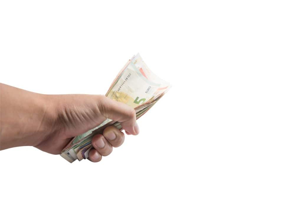 Kdaj se splača najeti študentsko posojilo Kdaj se splača najeti študentsko posojilo