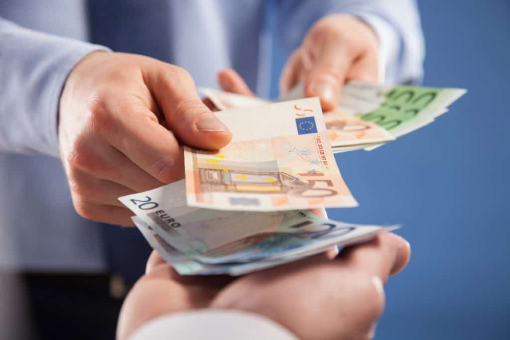 Uporaba dolgoročnih strategij za povečanje premoženja Uporaba dolgoročnih strategij za povečanje premoženja